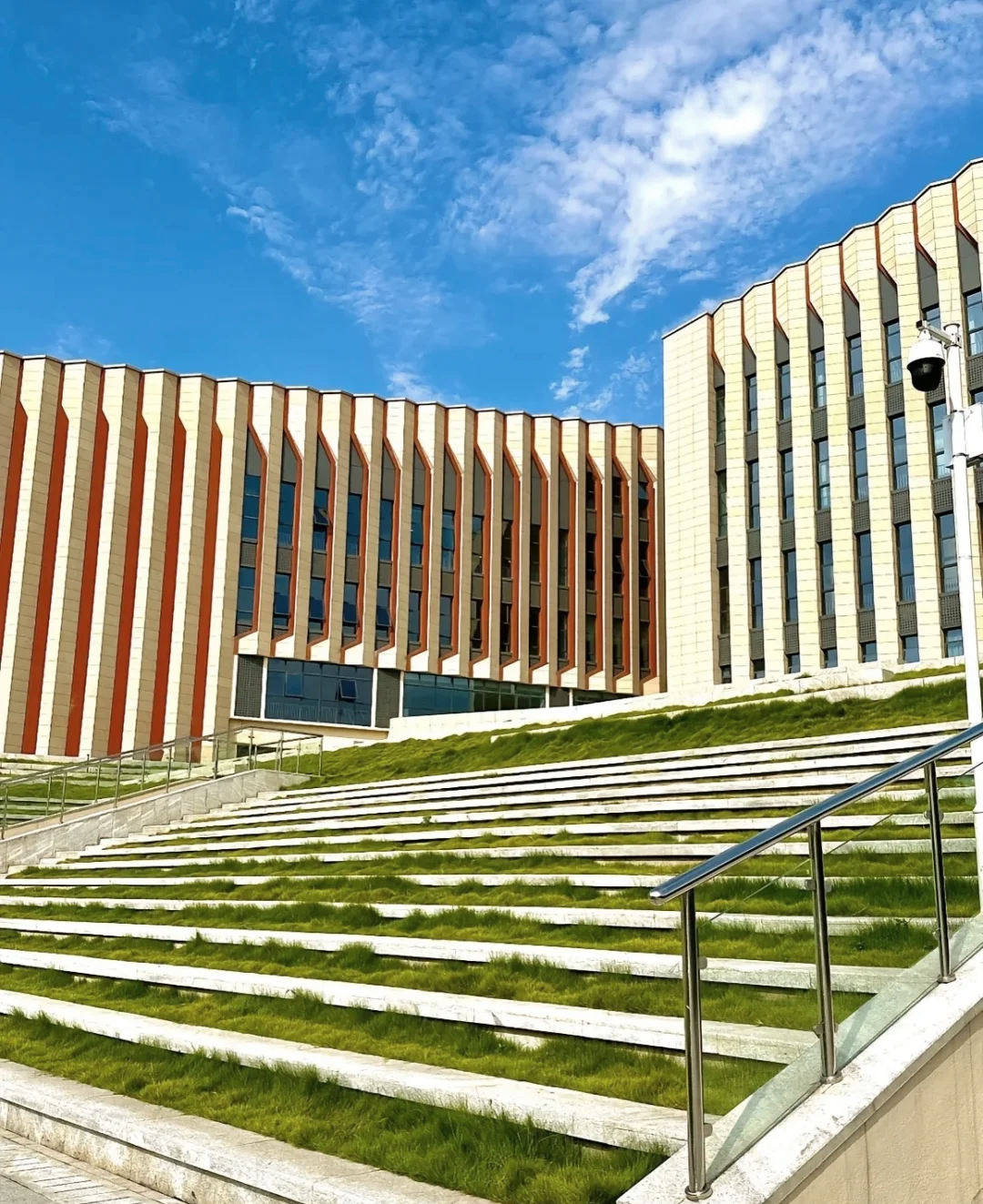 西南石油大学体育学院(西南石油大学体育学院是几本)
